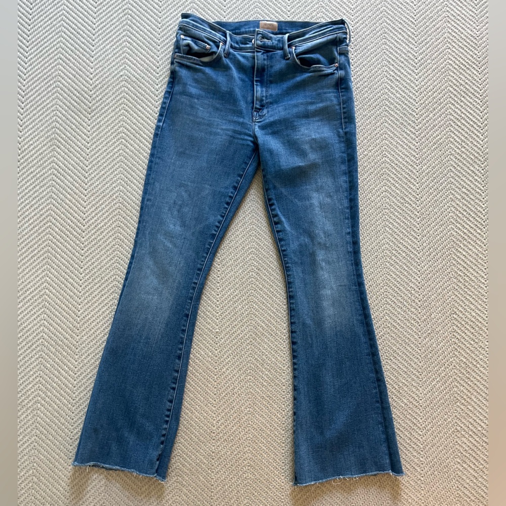 Mother jeans The Weekender Fray, size 30. EUC barely worn.
